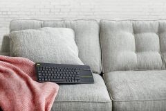 Logitech K400 Plus Dokunmatik Kablosuz Siyah Smart Tv Klavye 920-007149