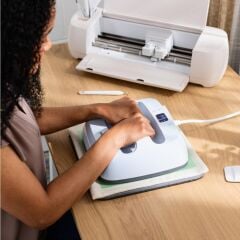 Cricut 2011791 Kadife Dokulu Iron On 30.5cmx48.3cm Mavi