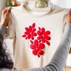 Cricut 2011773 Puff Iron On 30.5cmx48.3cm Kırmızı