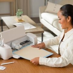 Cricut 2011773 Puff Iron On 30.5cmx48.3cm Kırmızı